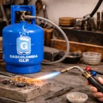 Taller de joyería con soplete y tanque